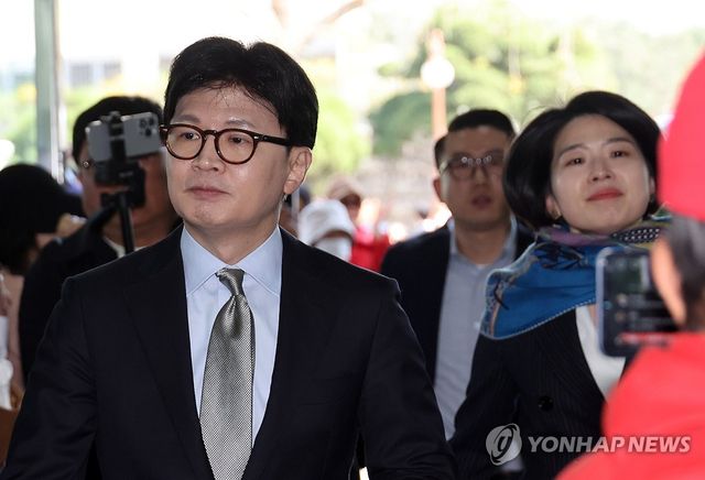 소통관 향하는 한동훈 전 대표