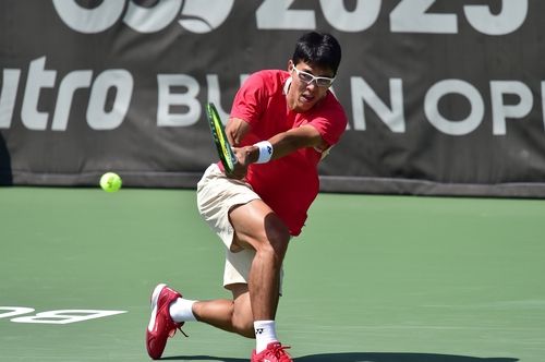 정현의 15일 1회전 경기 모습. 