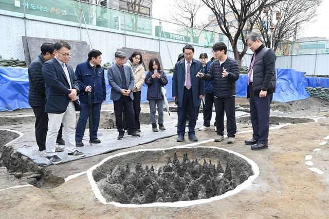 홍주읍성 발굴지서 함정·해자 등 방어시설 발견