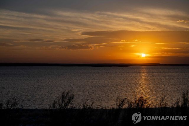 미국 텍사스 쪽에서 바라본 라아미스타드 댐 저수 시설