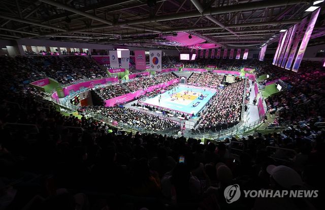 '은퇴 선언' 김연경의 티켓 파워, 흥국생명 경기 연일 매진