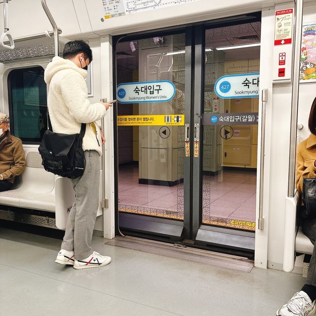 서울지하철 4호선 숙대입구역 안전문 고장