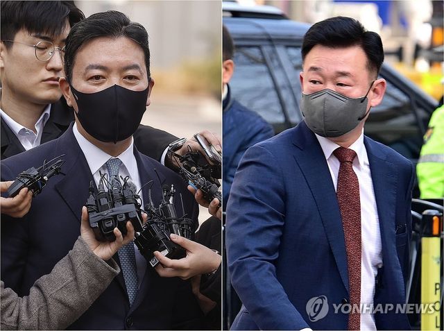 영장심사 출석하는 김성훈 경호차장과 이광우 경호본부장