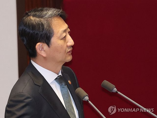 답변하는 안덕근 산업통상자원부 장관