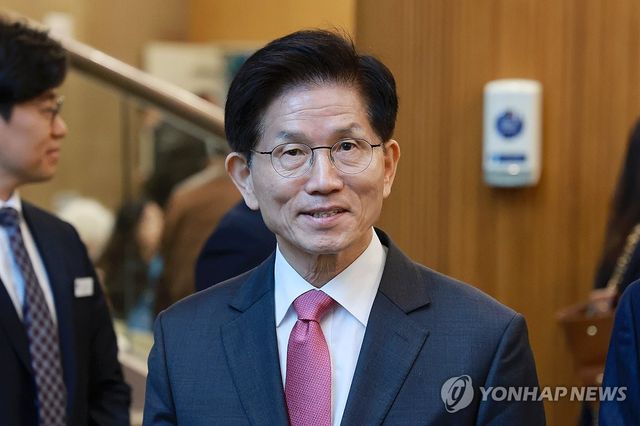 제21대 대통령 선거 출마 선언한 김문수 전 고용노동부 장관