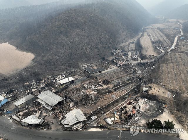 흔적만 남은 마을