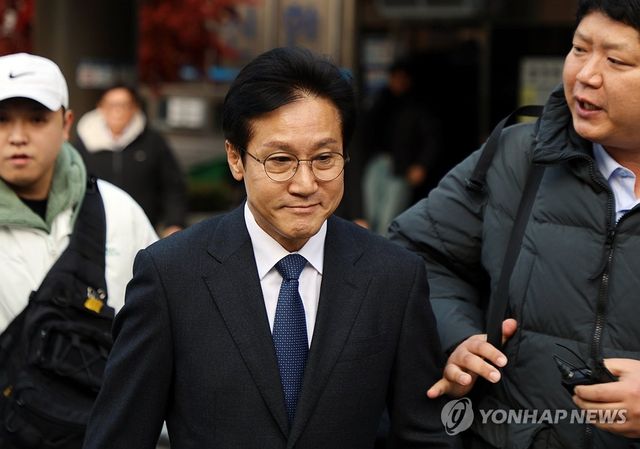 재판 마친 신영대 의원