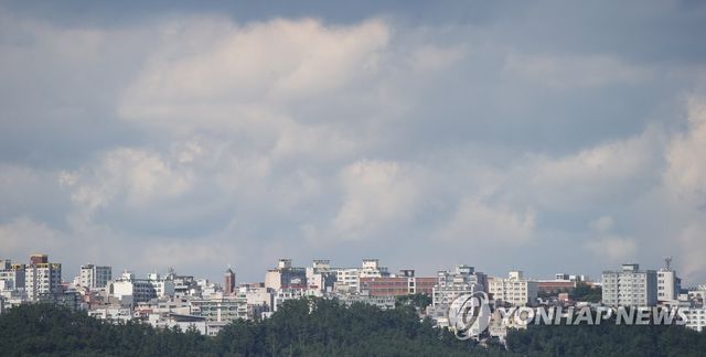 구름 많은 울산 하늘