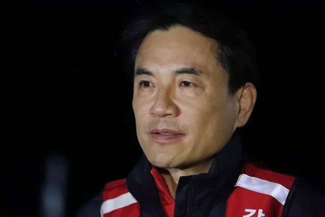 강원 고성군에서 기자들과 만난 김진태 강원지사