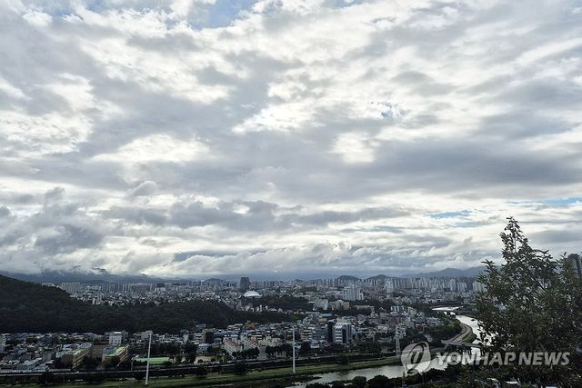 구름 낀 대구 하늘