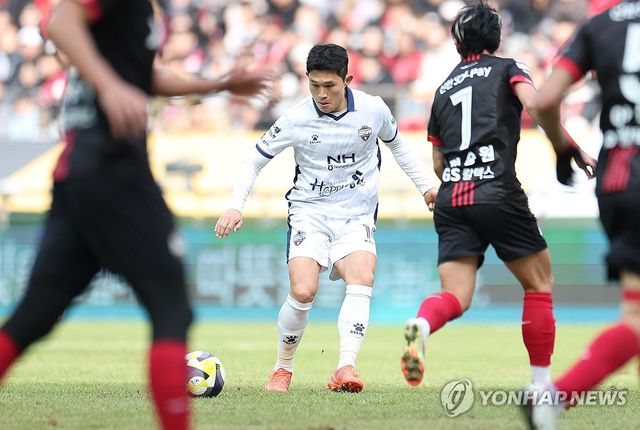 돌파 시도하는 이동경