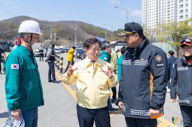 박승원 광명시장(가운데)