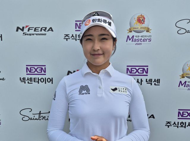 포즈 취하는 '바람의 여왕' 김민주