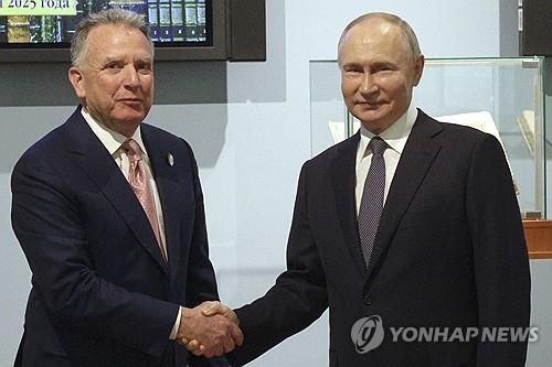 지난 11일 만난 미 위트코프 특사와 푸틴 대통령