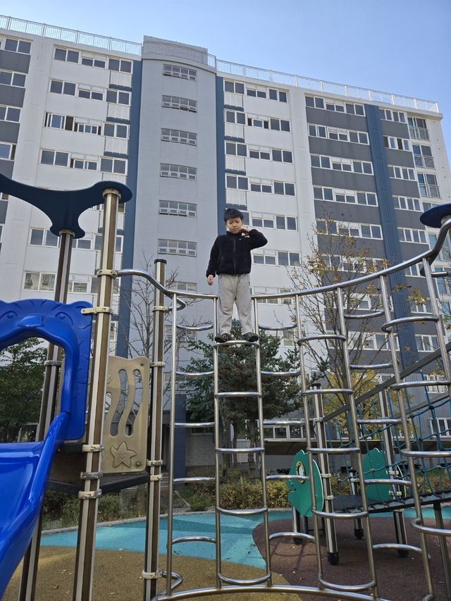 사다리 위에 오른 이승원군