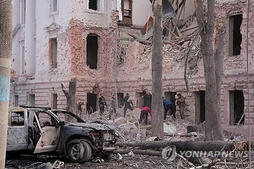 지난 13일 러시아의 탄도미사일 공격 받은 우크라이나 수미 지역