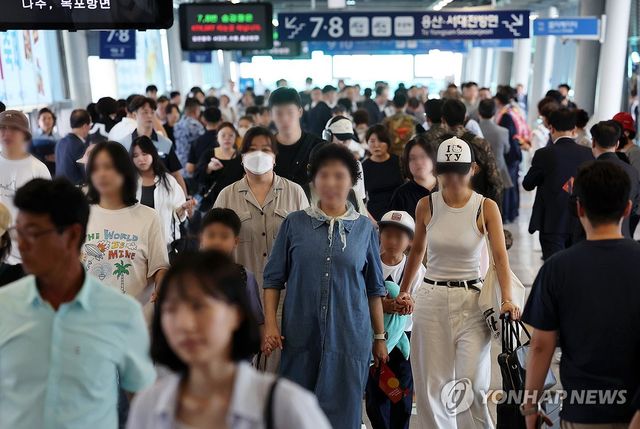 북적이는 광주송정역