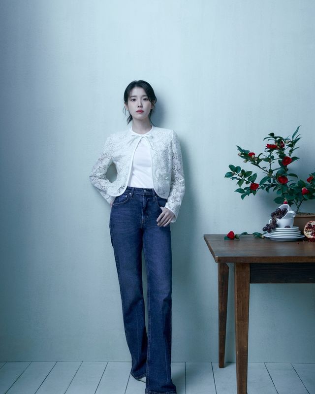 가수 겸 배우 아이유