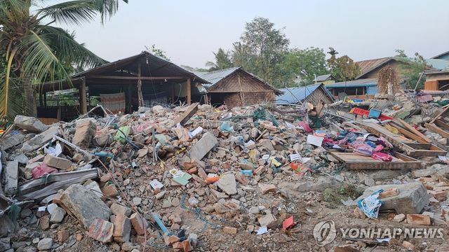 지진으로 완전히 무너져 버린 유치원