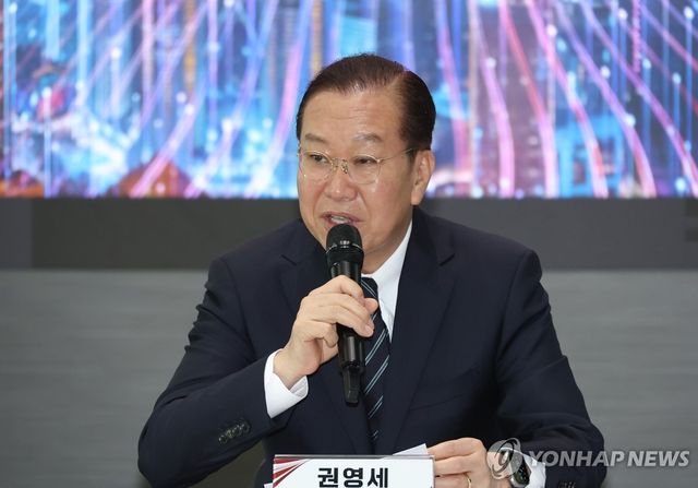 발언하는 권영세 비대위원장