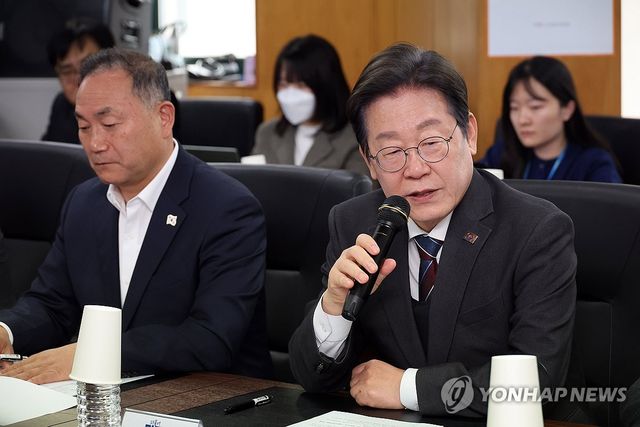 발언하는 더불어민주당 이재명 대표