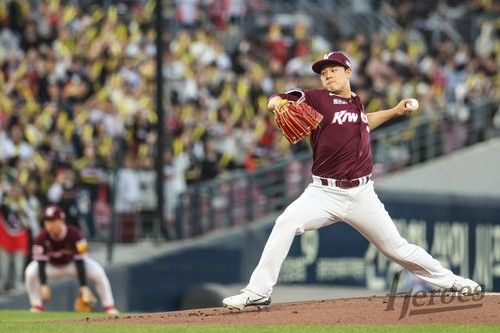 키움 히어로즈 신인 투수 정현우