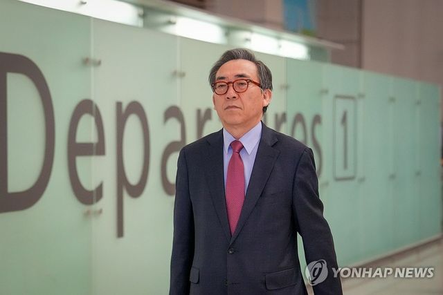 나토 회의 참석 위해 출국하는 조태열 장관