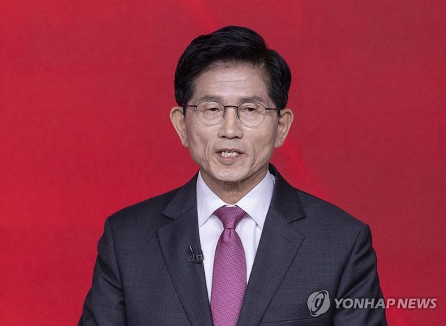 국민의힘 제21대 대선 후보자 1차 경선 토론회에서 발언하는 김문수 후보