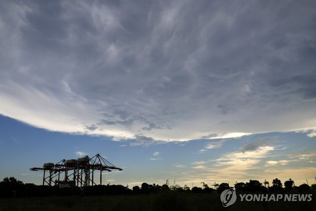 일본 도쿄 항구 풍경