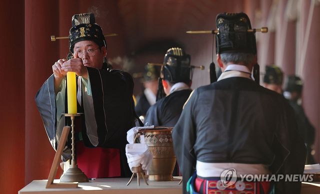 5년 만에 수리 마친 종묘 정전 고유제