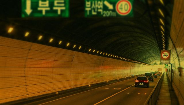 부산 수정산터널
