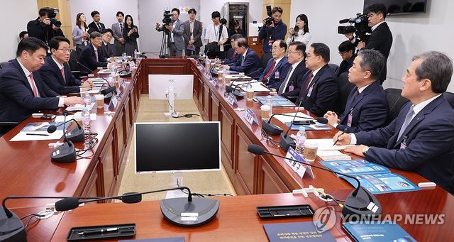 해운업계 정책간담회서 발언하는 김상훈 정책위의장