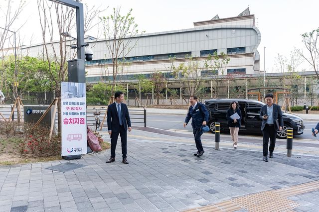 통합청사로 처음 출근하는 김경호 광진구청장