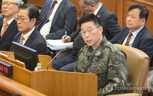 조성현 수방사 1경비단장, 윤 대통령 탄핵 심판 8차 변론 증언