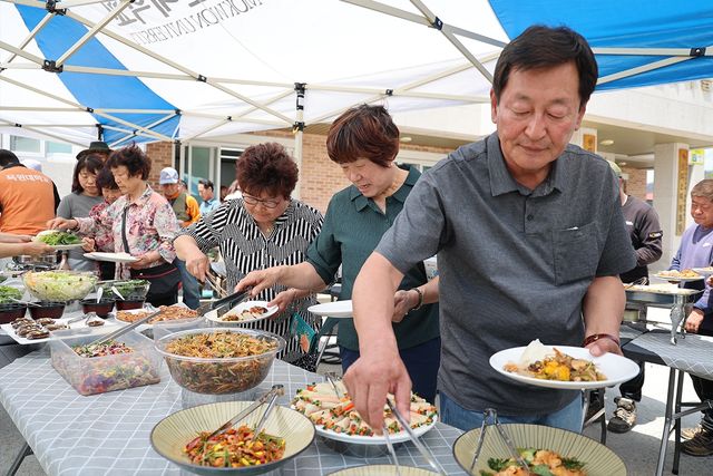 목원대, 영덕 산불 피해 주민에 식사 봉사