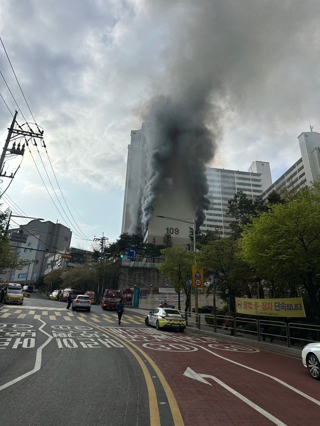 서울 관악구 봉천동 화재 [독자 제공]