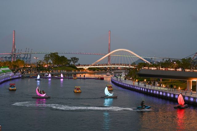 부산항 북항 경관수로 '별빛수로'
