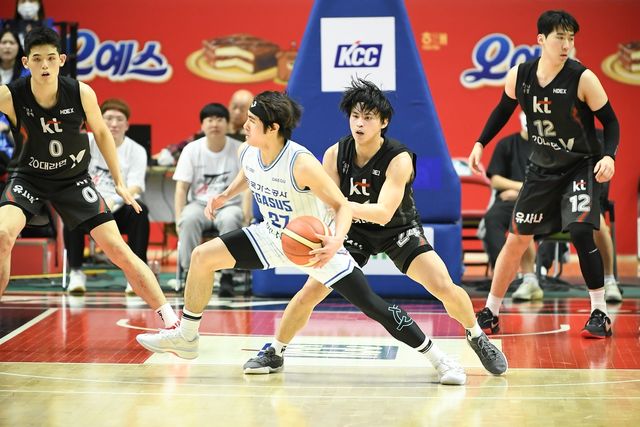 셈조세프 벨란겔과 조엘 카굴랑안