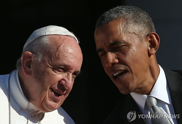 프란치스코 교황과 버락 오바마 전 미국 대통령 [EPA 연합뉴스 자료사진. 재판매 및 DB 금지]