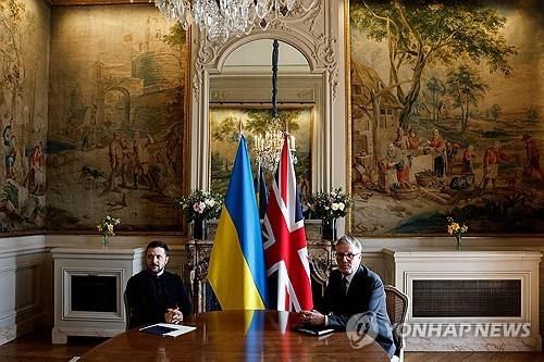 젤렌스키 우크라 대통령과 스타머 영국 총리