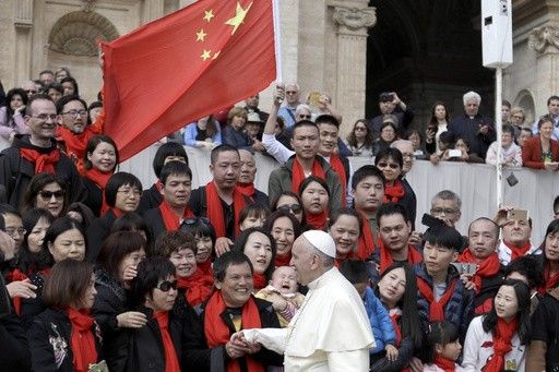 중국 가톨릭 신자들과 만난 프란치스코 교황