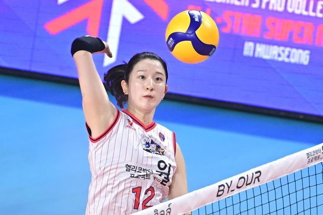 한국-태국 여자배구 올스타 슈퍼매치에 참가한 이다현