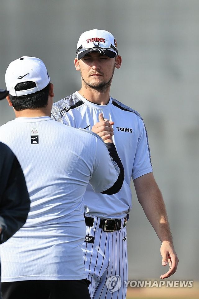 LG가 스프링캠프에 초청한 호주 투수 코엔 윈