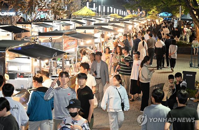 맛있는 거 여기 다 있어요…월화거리야시장
