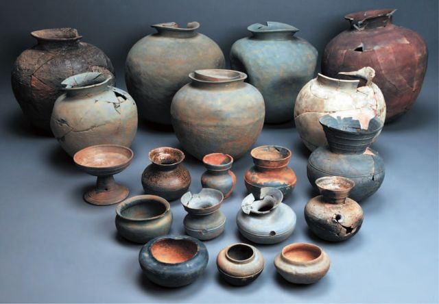 옥야리 장동 방대형 고분 출토 토기 