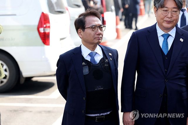 헌재 도착한 박선원 의원