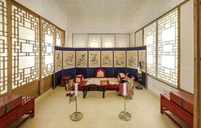 왕비 생활상 재현 전시실