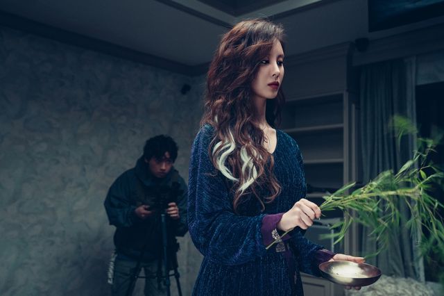 영화 '거룩한 밤: 데몬 헌터스' 속 배우 서현