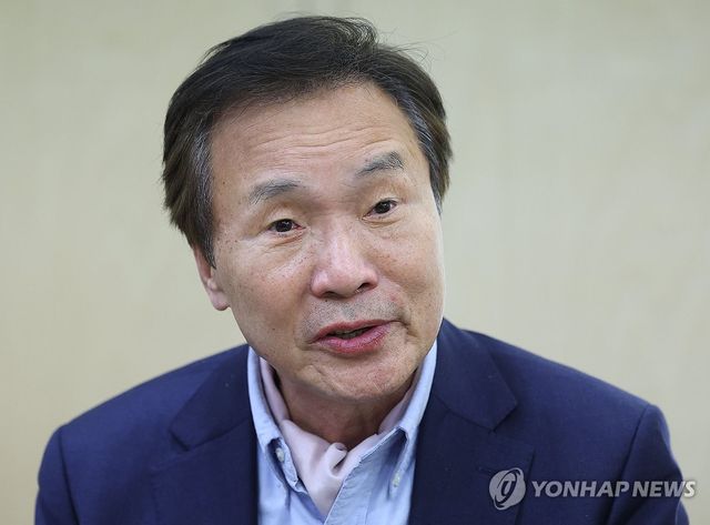 헌정회 긴급 간담회, 발언하는 손학규 전 대표