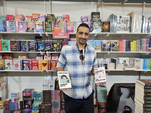 무스카트 국제도서전에서 만난 한강의 소설들